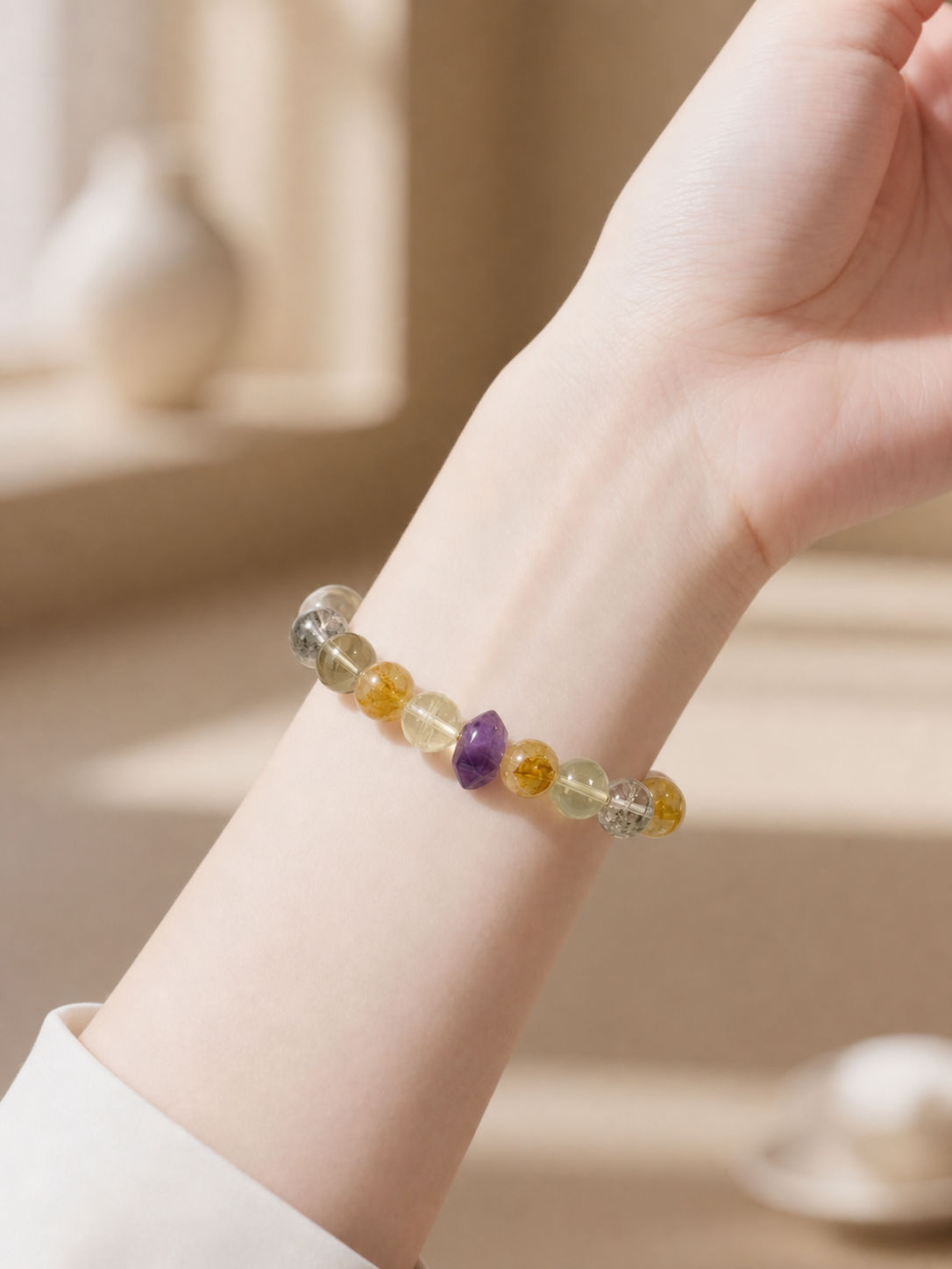 Golden Mist Multi-Gem Bracelet — detail view 4