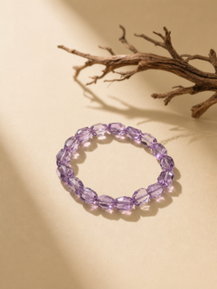 Lavender Amethyst Faceted Bracelet — detail view 3