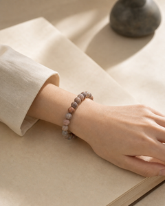 Storm Alxa Agate Crystal Bracelet — detail view 5